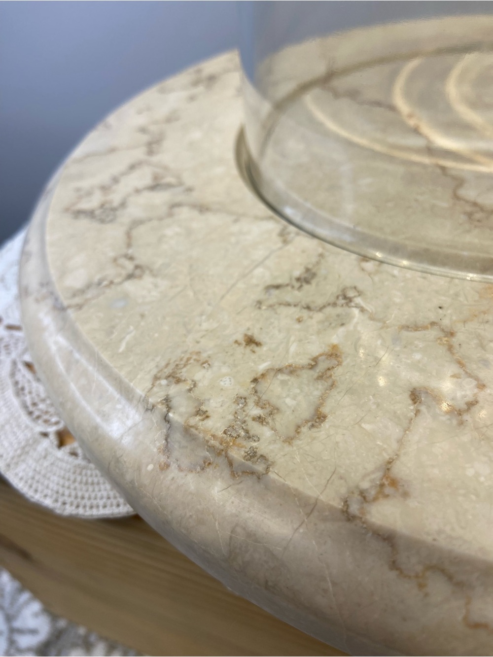 Heavy Glass Dome Cloche and EXTRA LARGE Marble Base Cheese Display Stand Platter - Picture 2 of 8